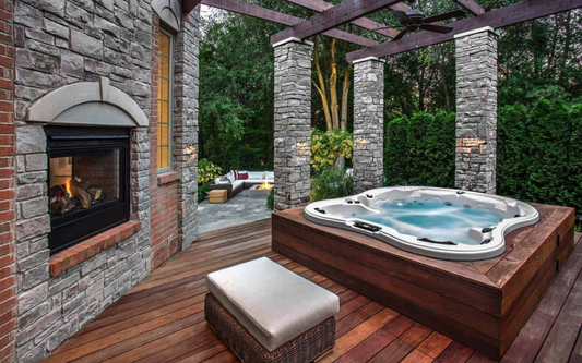 Monarch Hot Tub – Spacious 5-Person Spa